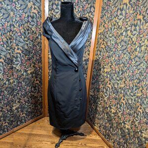 Vintage vest or dress Black Large collar, black button Size Medium